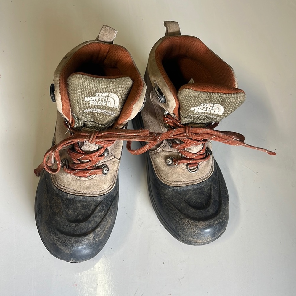 The North Face Youth Waterproof Boots size 13